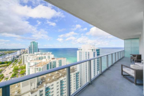 Fantastic Hyde Condo 2/2 Top Amenities Front beach